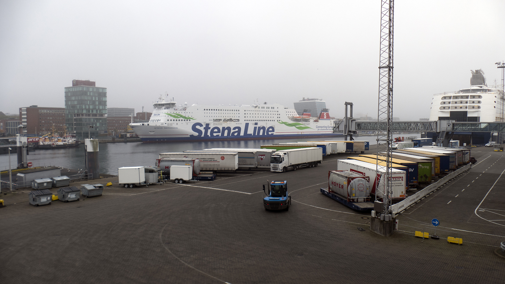 Kieltur i tåke og sol