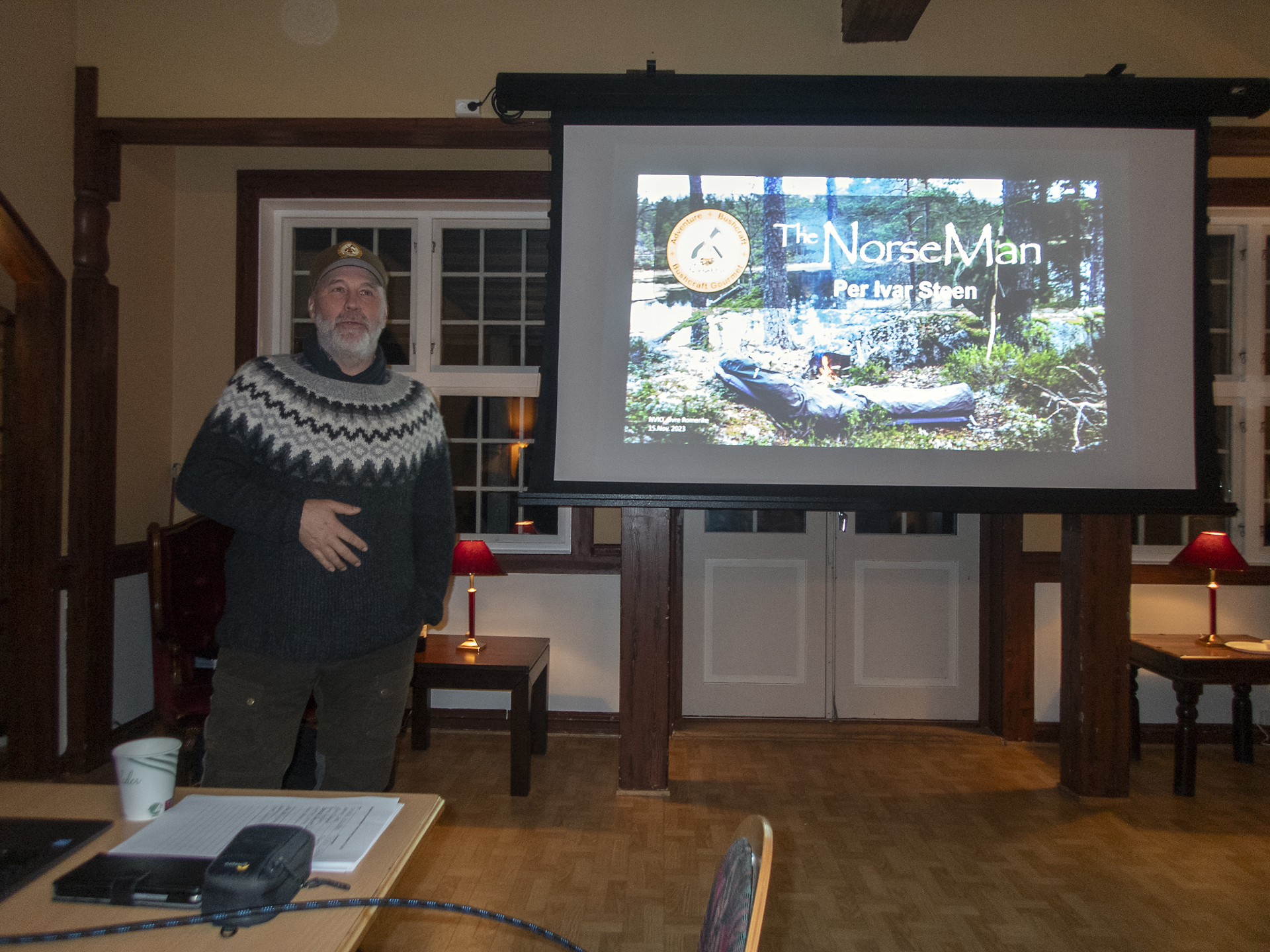 Kaffe og vaffeltreff i veteranhuset